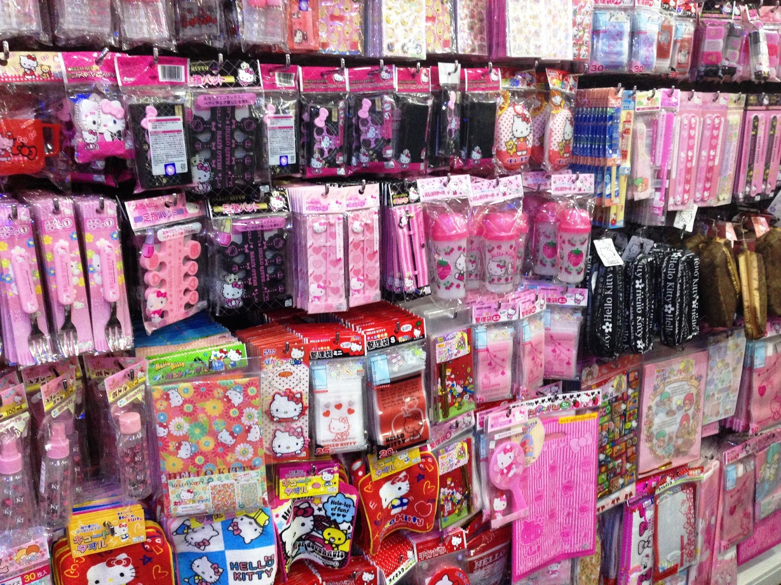 freetime...: Hello Kitty @ Daiso, Mid valley