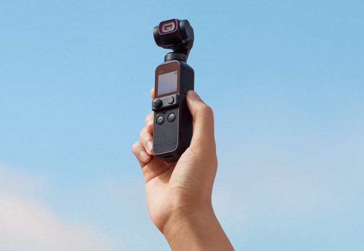 DJI Osmo Pocket 2 в руке