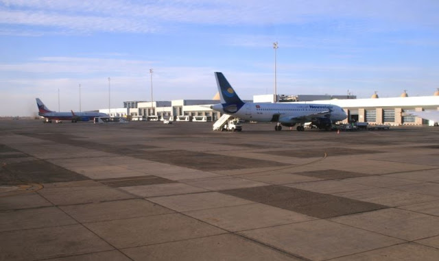 Близько 200 українських туристів застрягли в аеропорту Хургади