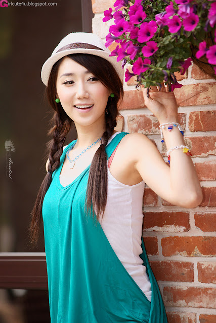4 Cute Lee Sung Hwa-very cute asian girl-girlcute4u.blogspot.com