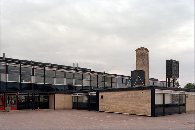 Escuela Secundaria Hunstanton en Norwich | Alison + Peter Smithson | Plantas + alzados + secciones + detalles | Hunstanton School | 3d