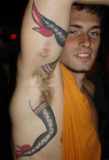Tatuaj pe brat