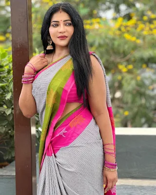 Bigg Boss Reshma Pasupuleti Stunning photoshoot in Saree