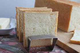 Food Lust People Love: Pain de Mie is the sandwich bread of my childhood dreams, soft inside with very little crust. It makes great toast, grilled cheese sandwiches and it’s perfect for those little finger sandwiches we love to eat at bridal showers and parties.