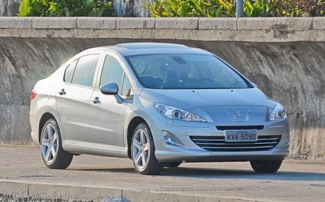 Novo Peugeot 408 2012 prateado