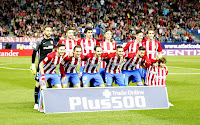 CLUB ATLÉTICO DE MADRID - Madrid, España - Temporada 2016-17 - Jan Oblak, Gabi, Savic, Filipe Luis, Fernando Torres y Godín; Saúl, Griezmann, Juanfran, Koke y Yannick Carrasco - ATLÉTICO DE MADRID 1 (Filipe Luis) REAL SOCIEDAD DE SAN SEBASTIÁN 0 - 04/04/2017 - Liga de 1ª División, jornada 30 - Madrid, estadio Vicente Calderón - Un gol de Filipe Luis (su segundo en tres días) firma la quinta victoria seguida rojiblanca. Los de Simeone pudieron golear a la Real, donde Rulli fue el mejor.