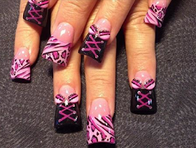 Cute nail art design!