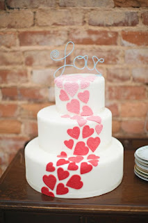 Tortas de bodas decoradas con corazones