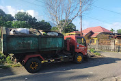 DLH Bitung Kerahkan Armada "Sapu Bersih" Sampah di Matuari