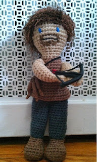 http://translate.google.es/translate?hl=es&sl=en&tl=es&u=http%3A%2F%2Fnicrochet.blogspot.com.es%2F2012%2F02%2Fwalking-dead-amigurumi-daryl-dixon.html