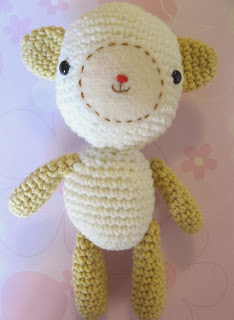 http://monkeycrochet.blogspot.com.es/2013/05/little-lamb-free-pattern.html