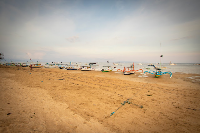 Imbarcazioni tipiche-Lungomare e spiaggia di Sanur, Bali