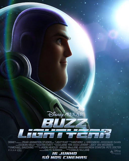 Buzz Lightyear poster em português