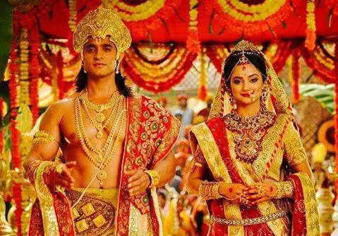 Actors  Ashish Sharma as Raman and Madirakshi Mundle as Seetha in Seethayanam serial on Asianet