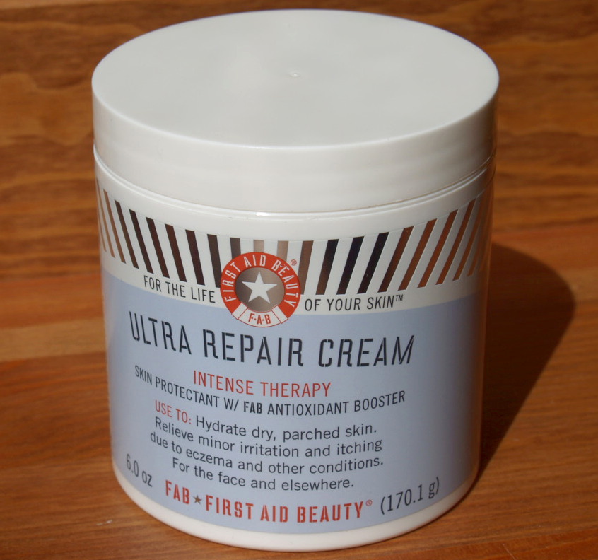 The Beautiful Addiction: First Aid Beauty - Ultra Repair Cream