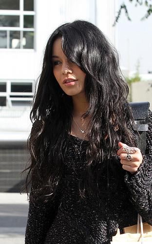 Vanessa Hudgens Hairstyle Image Gallery, Long Hairstyle 2011, Hairstyle 2011, New Long Hairstyle 2011, Celebrity Long Hairstyles 2027