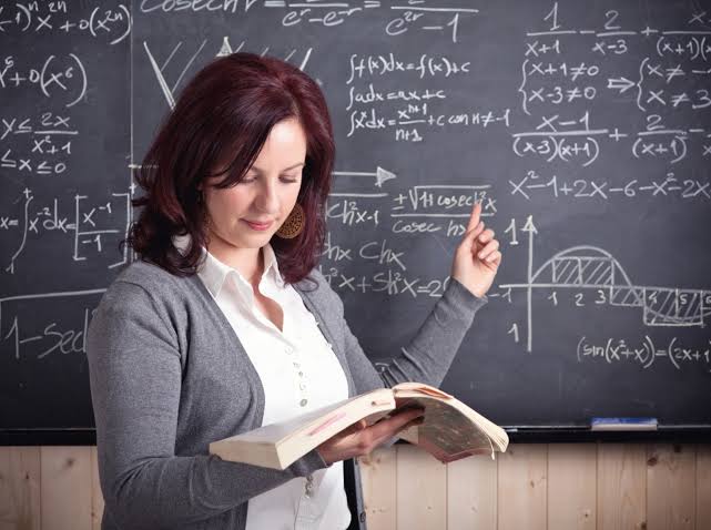       So, What Makes a Good Teacher?  MATHEMATICS TEACHER