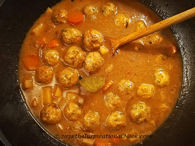 anglo indian chicken recipe, anglo indian chicken stew,  Anglo Indian Chicken and Meatball stew