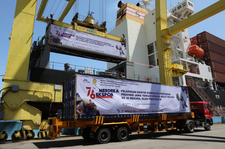 Ganjar Usulkan Tanjung Emas jadi Pelabuhan Hortikultura