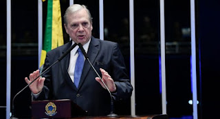 Tasso nega pretensão de disputar presidência e defende candidatura única contra Lula e Bolsonaro