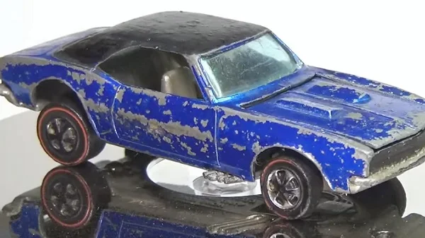 ¿Cómo restaurar o reparar un Hot Wheels?