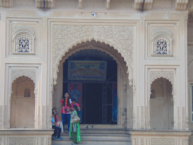 jaipur temple entrance