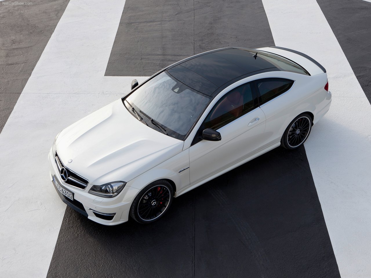 ... Populaire français d'automobiles: 2012 Mercedes-Benz C63 AMG Coupe