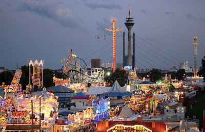 http://www.rheinkirmes.com/