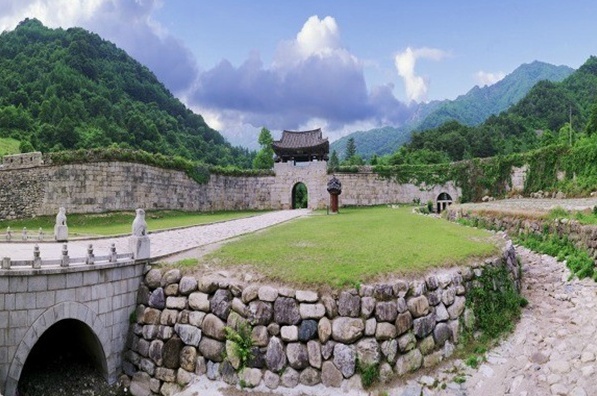 10 tempat wisata menarik di korea