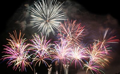 [fireworks-show-15.jpg]