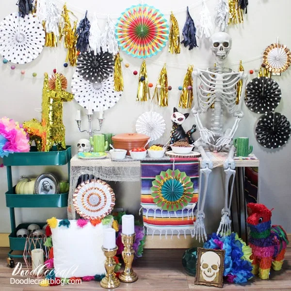 Día de Muertos Day of the Dead Party with Oriental Trading! Celebrate the memory of your ancestors with a fabulous Day of the Dead party! Everything from decor, storage and treats for your next event can be found at Oriental Trading.