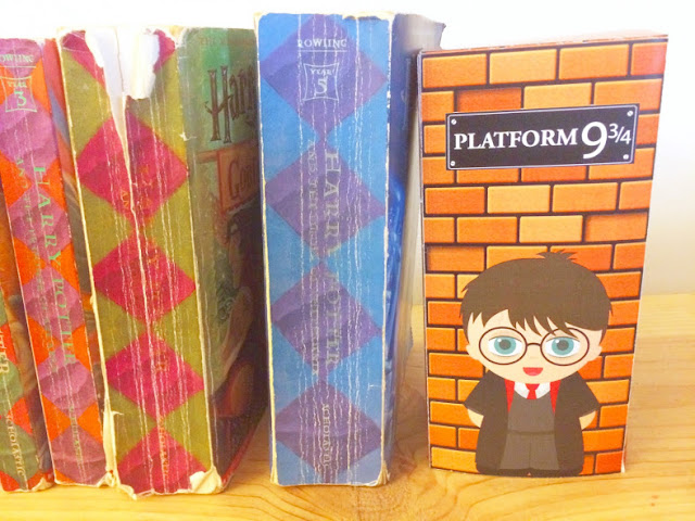 Create a fun and magical bookshelf with these printable Harry Potter bookend covers.  Covers print and dress up regular paver stones so you can use a cheap and creative bookend for your Harry Potter book collection.