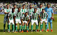 REAL BETIS BALOMPIÉ - Sevilla, España - Temporada 2017-18 - Alin Tosca, Barragán, Aissa Mandi, Jordi Amat, Javi García y Adán; Joel Campbell, Camarasa, Andrés Guardado, Joaquín y Sanabria. REAL BETIS BALOMPIÉ 2 (Sanabria, Alexis p.p.) DEPORTIVO ALAVÉS 0. 21/10/2017. Campeonato de Liga de 1ª División, jornada 9. Sevilla, estadio Benito Villamarín