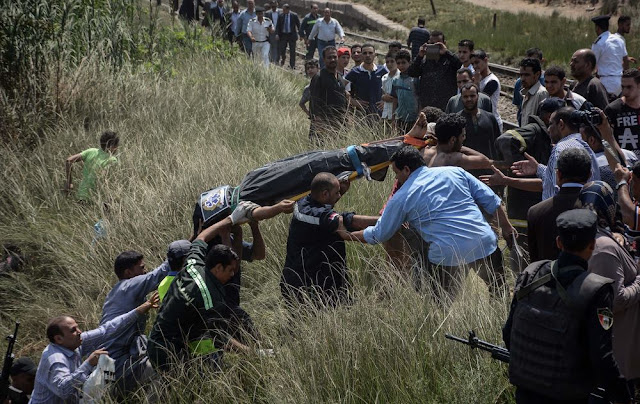 حادث قطار العياط - تصوير أحمد حسن