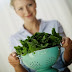 Is Spinach Healthy to Eat Once a Week? 