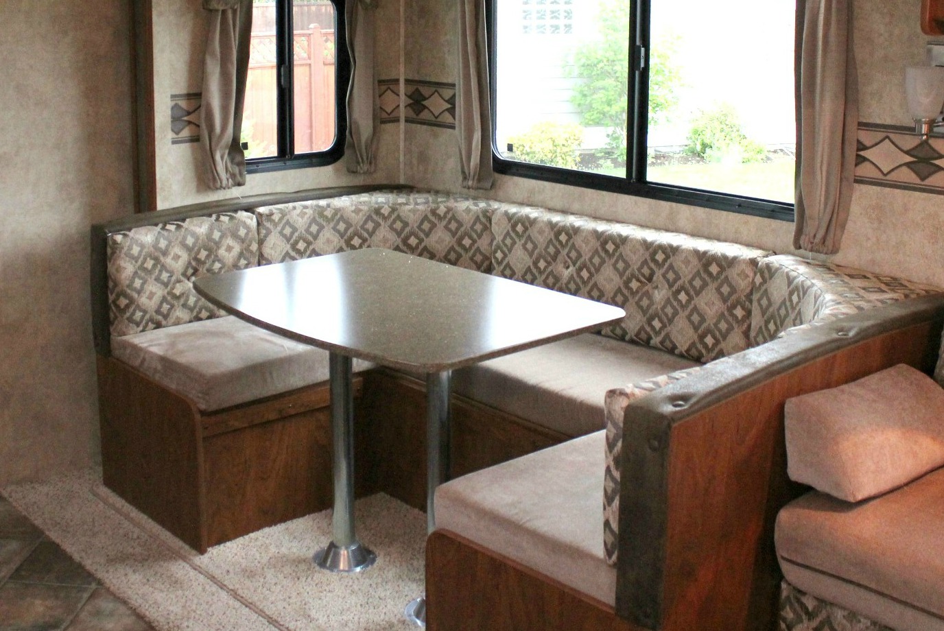 Vintage Dutch Girl: Travel Trailer Makeover, Part 6: New 