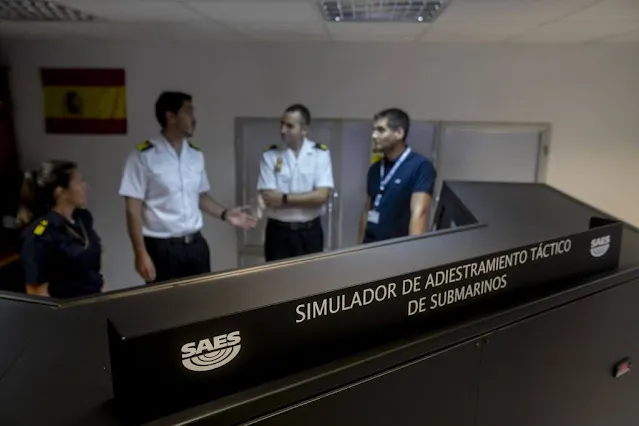 SAES-moderniza-el-simulador-tactico-de-los-submarinos-S-70-espanoles