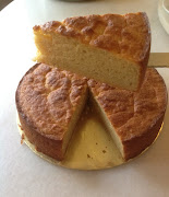 Gluten Free Mandarin Orange Butter Cake comes with (mandarin orange slice cut cake )