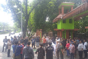 Aliansi Mahasiswa dan Pedagang Kaki Lima Tolak Penggusuran di Kalimalang Bekasi