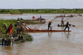 OPINIÓN: Ribazon  por el Río Apure a la altura de las cabañitas en San Fernando por Dannuer Eduardo Gonzalez.