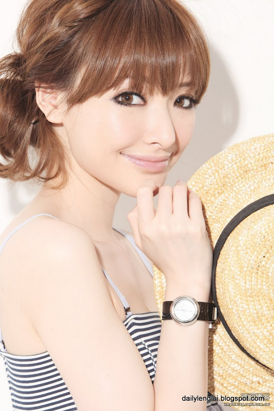 Ayuki Huang Meixi (黄美熙) Ayuki Huang Meixi (黄美熙)
