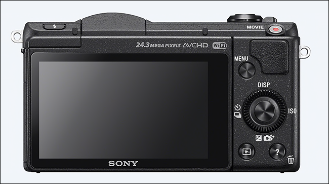 Fotocamera digitale Sony mirrorless