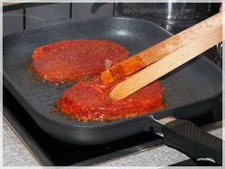 Anbraten von Rib-eye-Steaks in der Grillpfanne von Gastrolux 