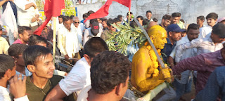 निसरपुर-चैत्र नवरात्रि के साथ गणगौर पर्व का उत्सव बड़े उत्साह के साथ मनाया जा रहा हैं इस पर्व पर ग्रामीण अंचलों में पुरानी परंपराओं को भी बड़े उत्साह के साथ मनाया जा रहा है। जहा नगर में ग्रामीणों ने गणगौर पर्व पर परंपरागत गाड़े खींचने  का आयोजन