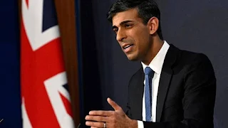 Polls predict a crushing electoral defeat for the British Conservatives and an easy victory for the Labor Party