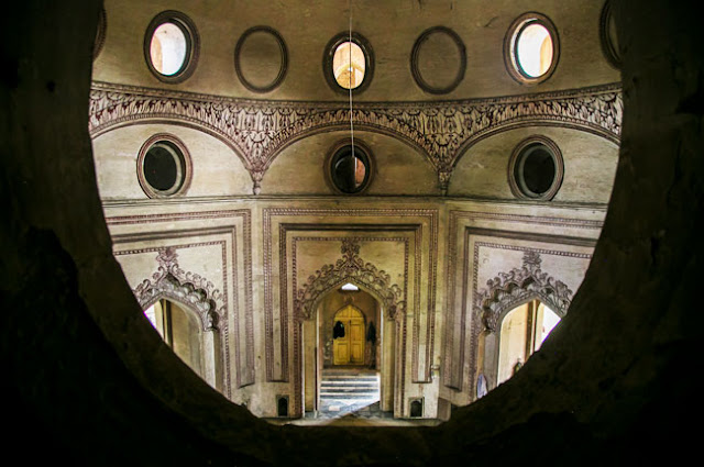 tomb nawab saadat ali khan lucknow