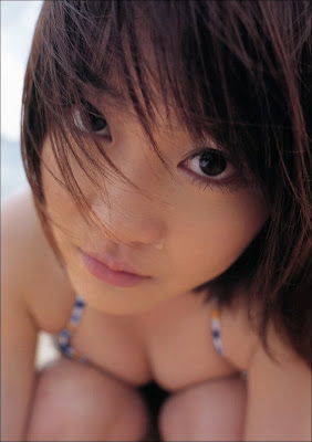 Momo Ichii : Asian School Girl
