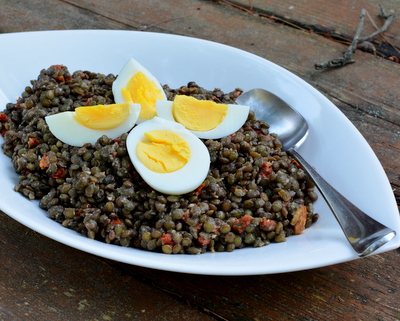 Julia Child's Lentil Salad ♥ AVeggieVenture.com, soft, meaty lentils in a simple garlicky vinaigrette, served warm, at room temperature or cold. Healthy Legume Salad. Autumn Herbs. Great for Meal Prep. Vegan. Low Carb.