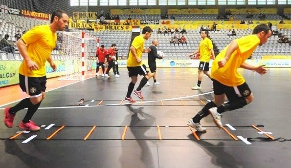 Hasil gambar untuk teknik futsal