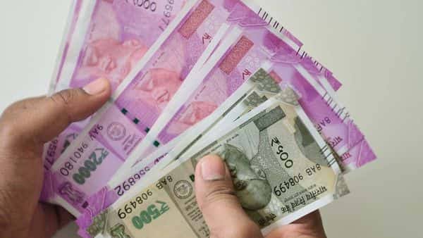 7th Pay Commission : Central Govt Employees May Get Pending DA From July